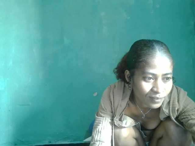 Lunasexy live cam on BongaCams