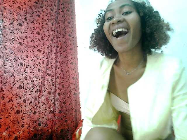 Lunasexy live cam on BongaCams