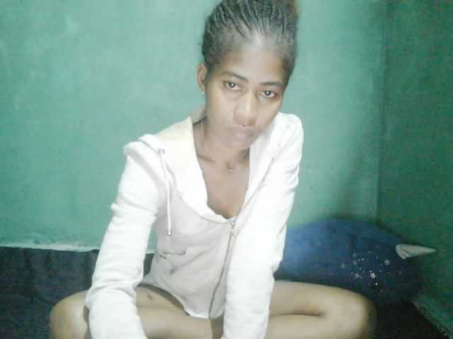 Lunasexy live cam on BongaCams