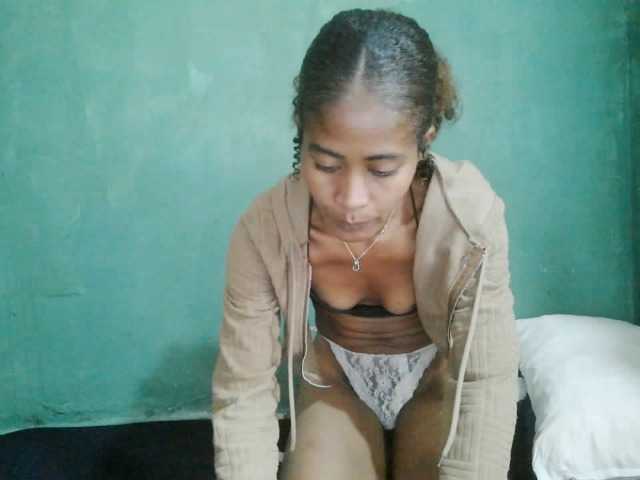 Lunasexy live cam on BongaCams