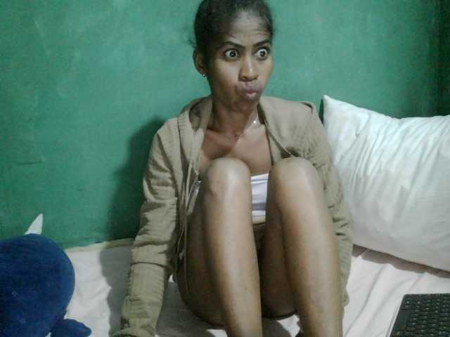 Lunasexy live cam on BongaCams