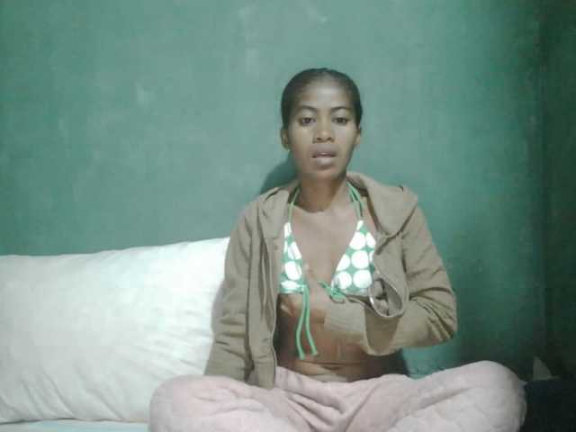Lunasexy live cam on BongaCams