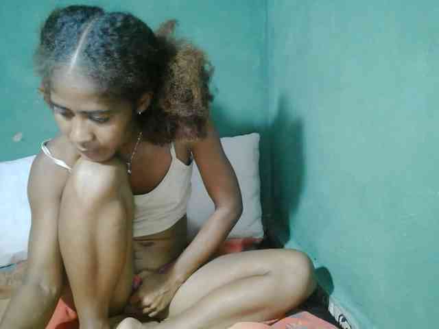 DonnelaQuin webcam
