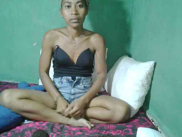 DonnelaQuin webcam