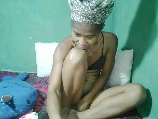 DonnelaQuin webcam