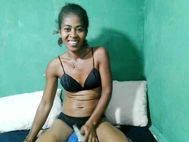 DonnelaQuin webcam
