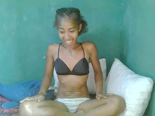 DonnelaQuin webcam