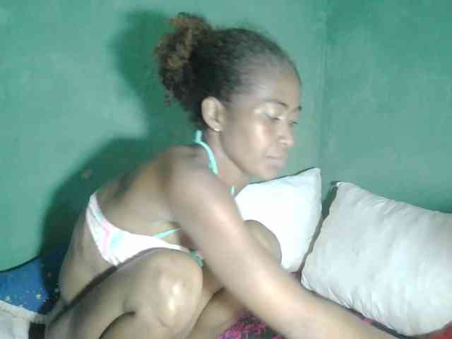 DonnelaQuin webcam