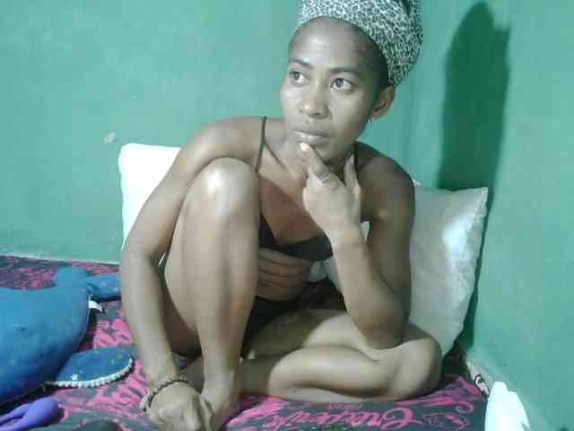 DonnelaQuin webcam