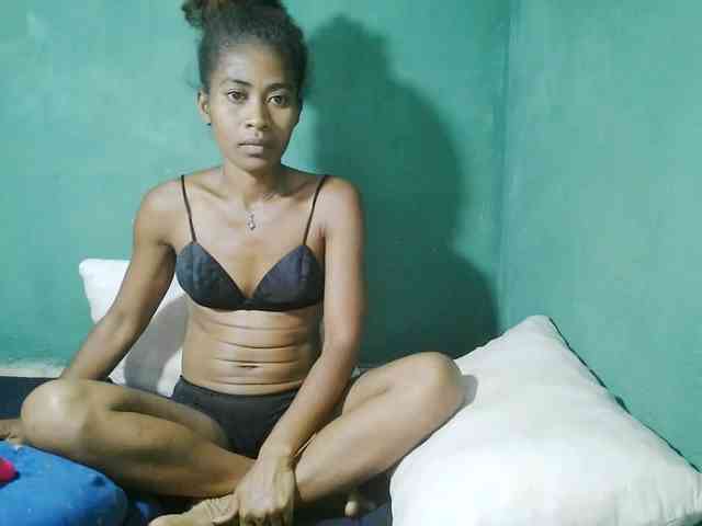 DonnelaQuin webcam