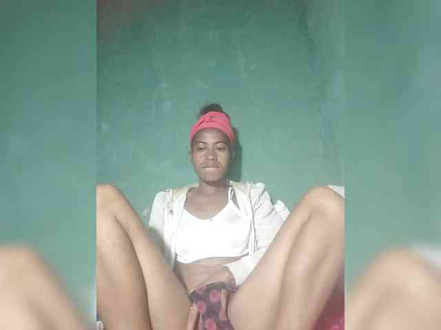 DonnelaQuin webcam