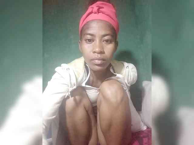 DonnelaQuin webcam