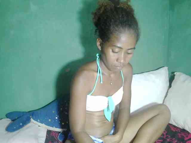 DonnelaQuin webcam