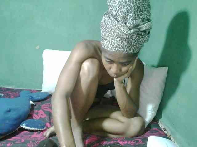 DonnelaQuin webcam
