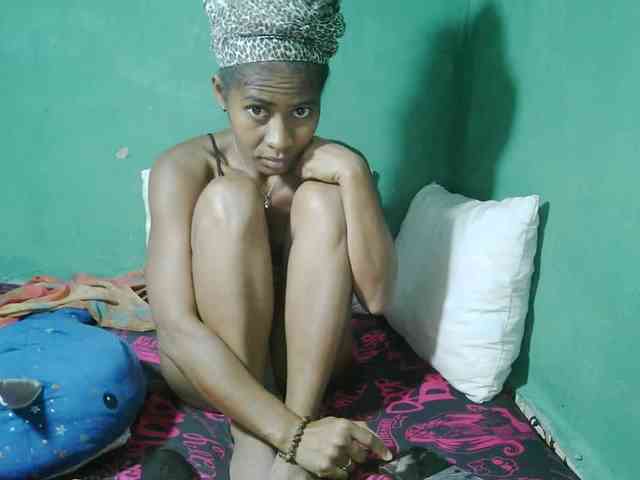 DonnelaQuin webcam