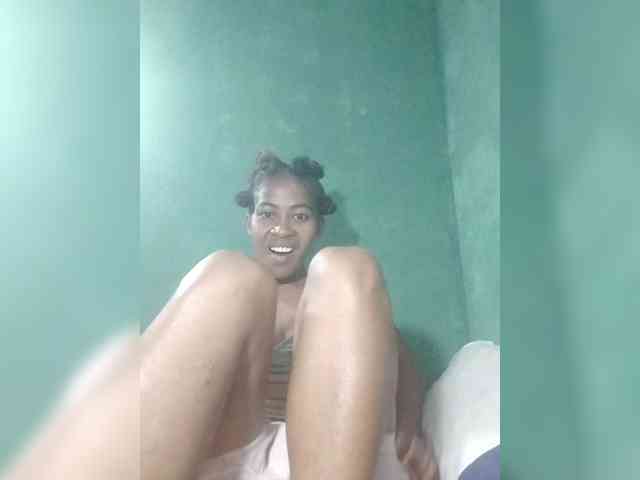 DonnelaQuin webcam
