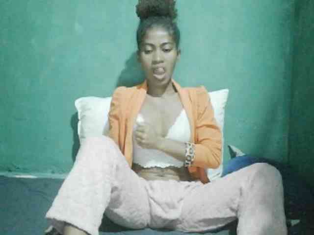 Lunasexy webcam