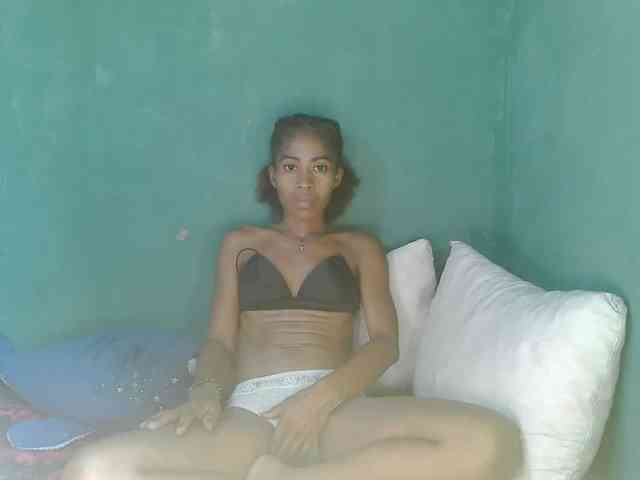 DonnelaQuin webcam