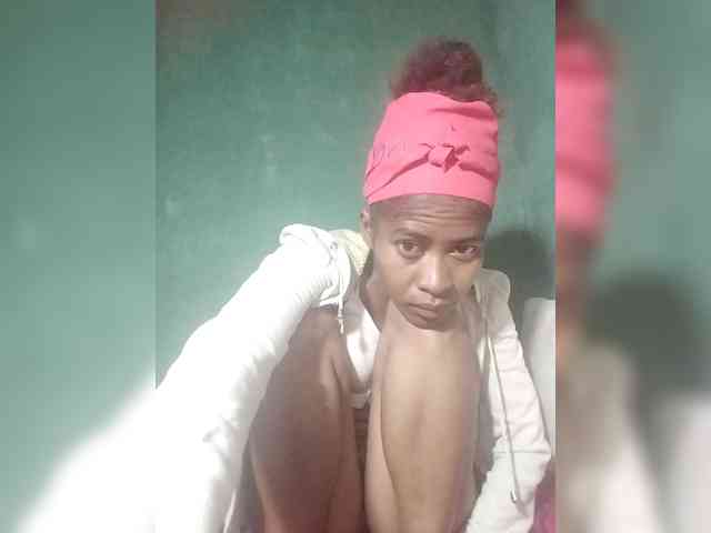 DonnelaQuin webcam