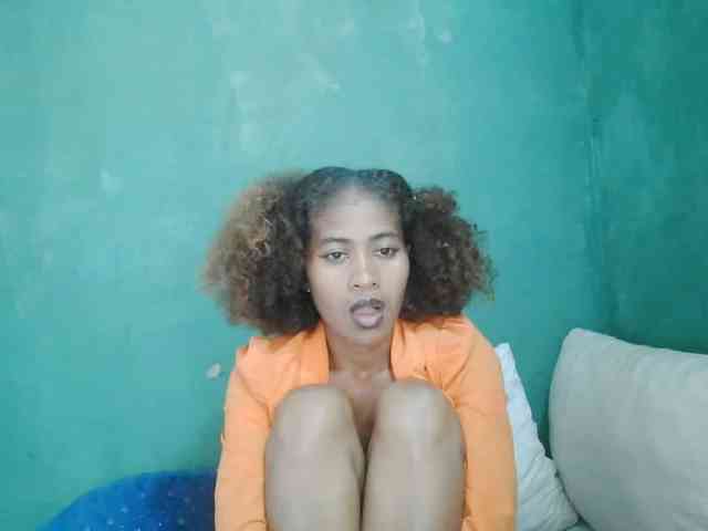 DonnelaQuin webcam