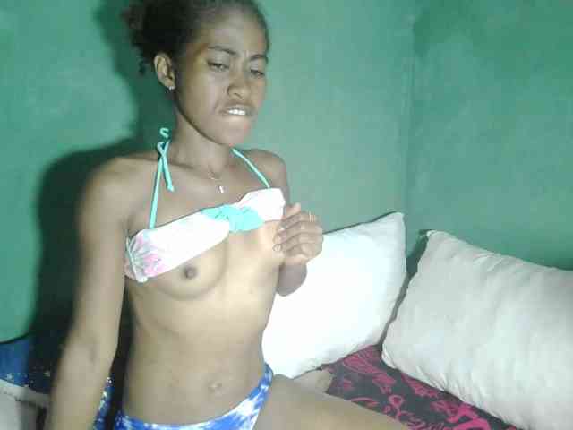 DonnelaQuin webcam