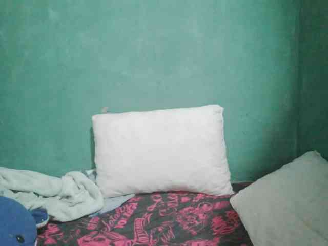 DonnelaQuin webcam