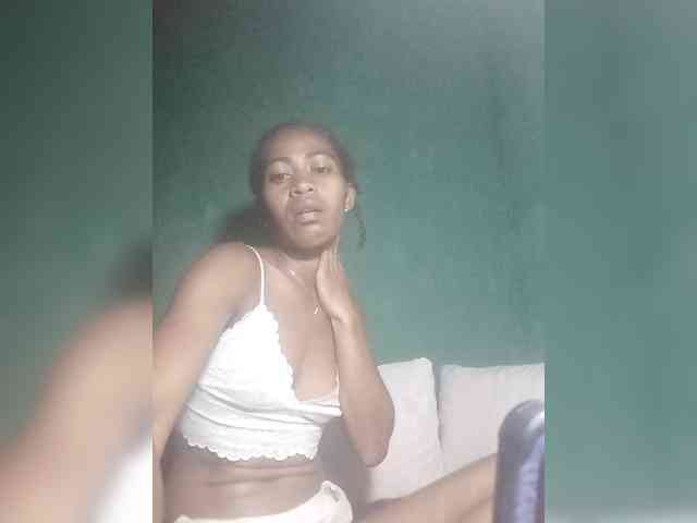 DonnelaQuin webcam