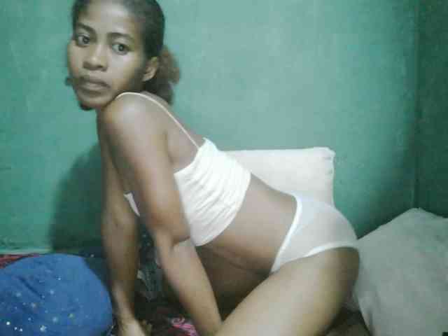 DonnelaQuin webcam
