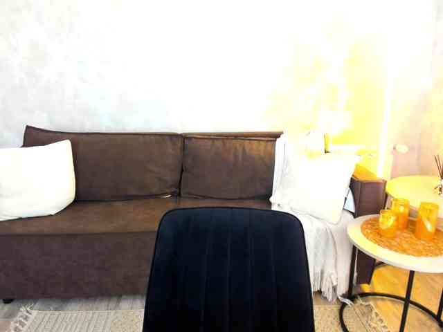 LolaSprinkle webcam