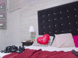 Ella-Lizzie Porn Show
