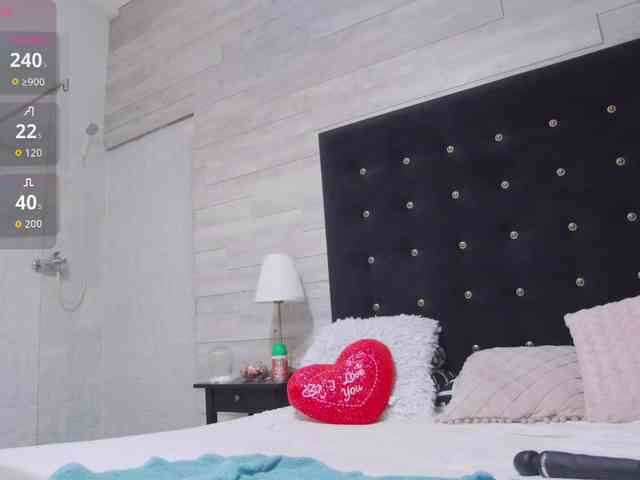 Ella-Lizzie webcam