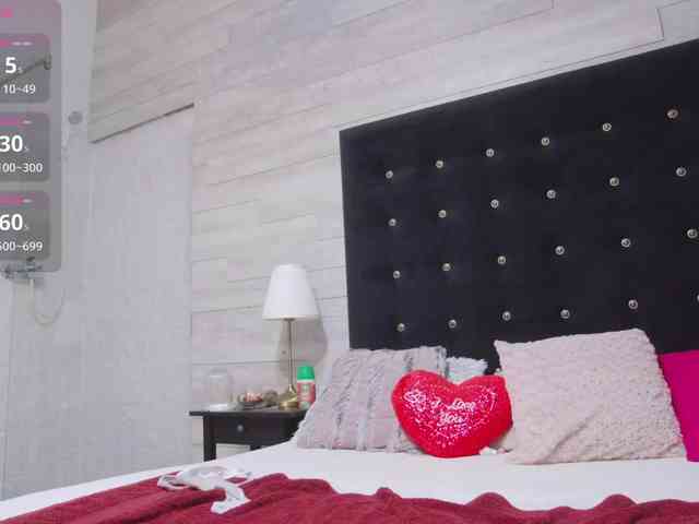 Ella-Lizzie Sex Cam Show