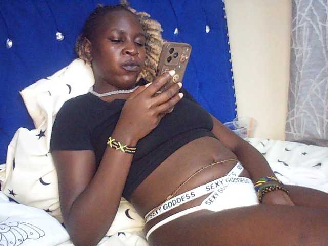 Prettygurl live cam preview