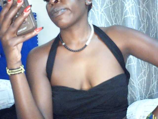 Prettygurl live cam preview