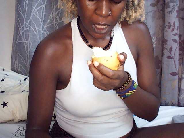 Prettygurl live cam preview