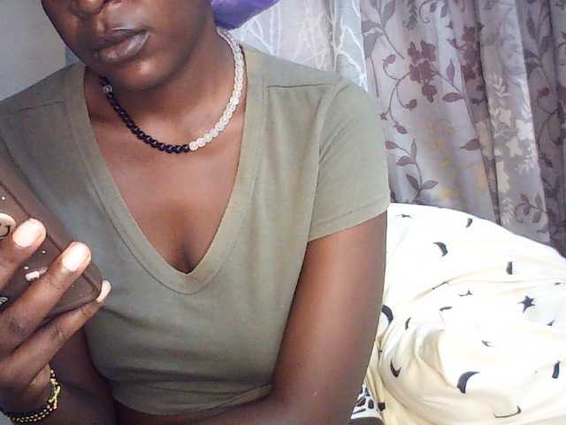 Prettygurl live cam on BongaCams