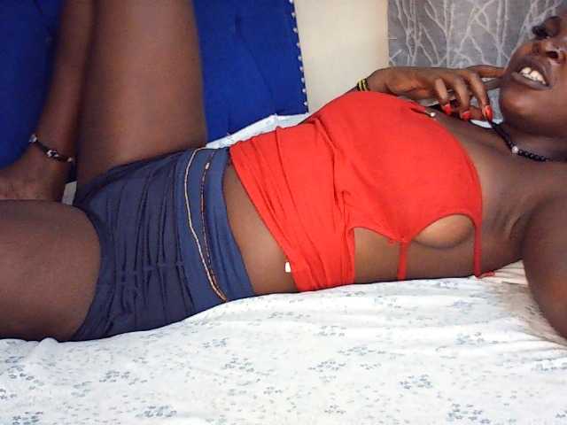 Prettygurl live cam on BongaCams