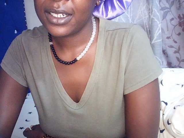 Prettygurl live cam on BongaCams