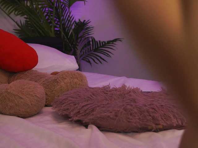 TenderSin live cam preview