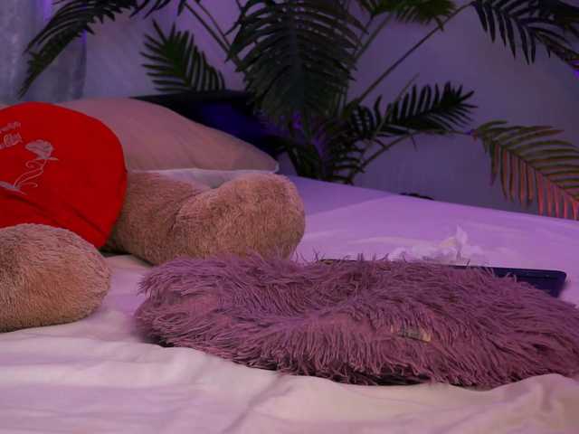 TenderSin live webcam show