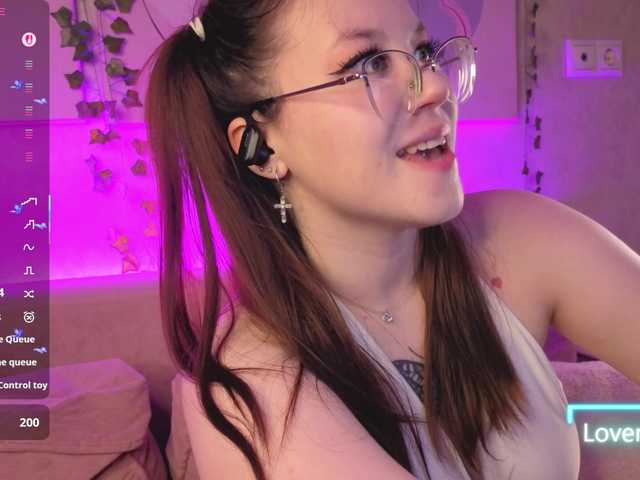 Krysa-dapp live cam on BongaCams