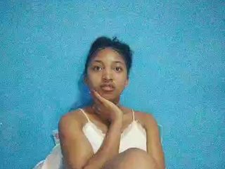 Annais19's Live Webcam