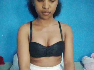 Annais19's Live Webcam