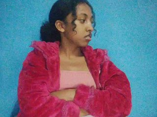 Annais19's Live Webcam