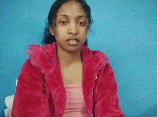 Annais19's Live Webcam