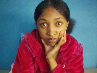 Annais19's Live Webcam