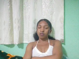 Annais19's Live Webcam