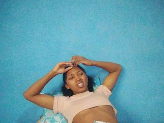 Annais19's Live Webcam