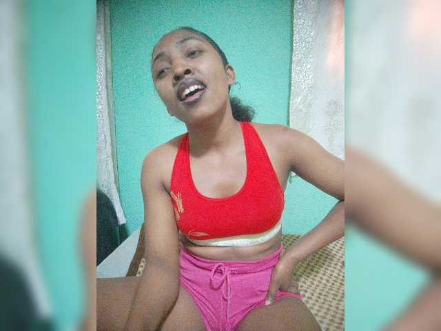 Annais19 live cam on BongaCams