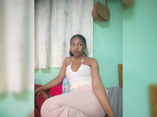 Annais19 live cam on BongaCams